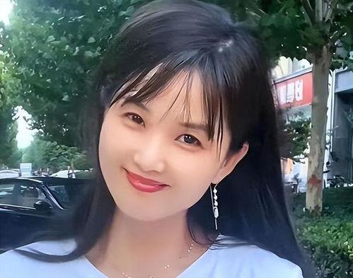 甜美爱笑的网红,网络红人魅力无限”