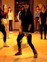 最近网红最火的舞蹈视频,网红新宠，跟着节奏一起摇摆！